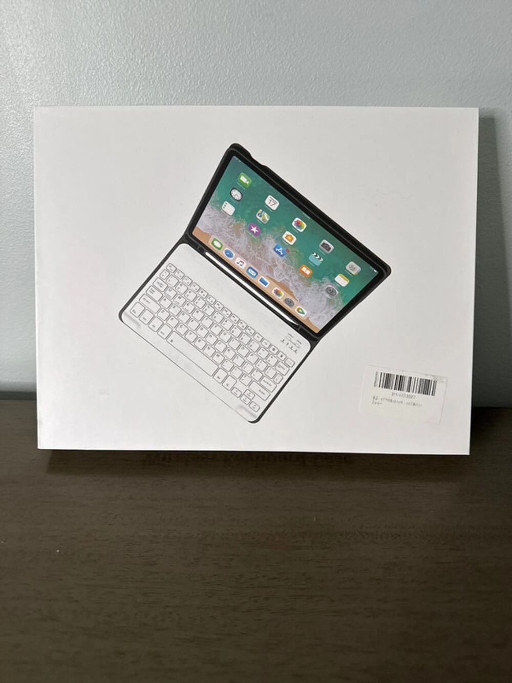 iPad 10.2 Keyboard Case with Pencil Holder – Purple – New